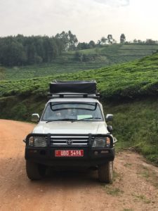 4x4 Rooftop tent car